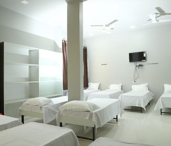 Hotel Sourabh Garden Shirol Luaran gambar