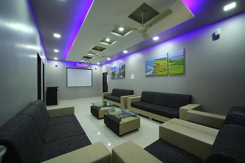 Hotel Sourabh Garden Shirol Luaran gambar